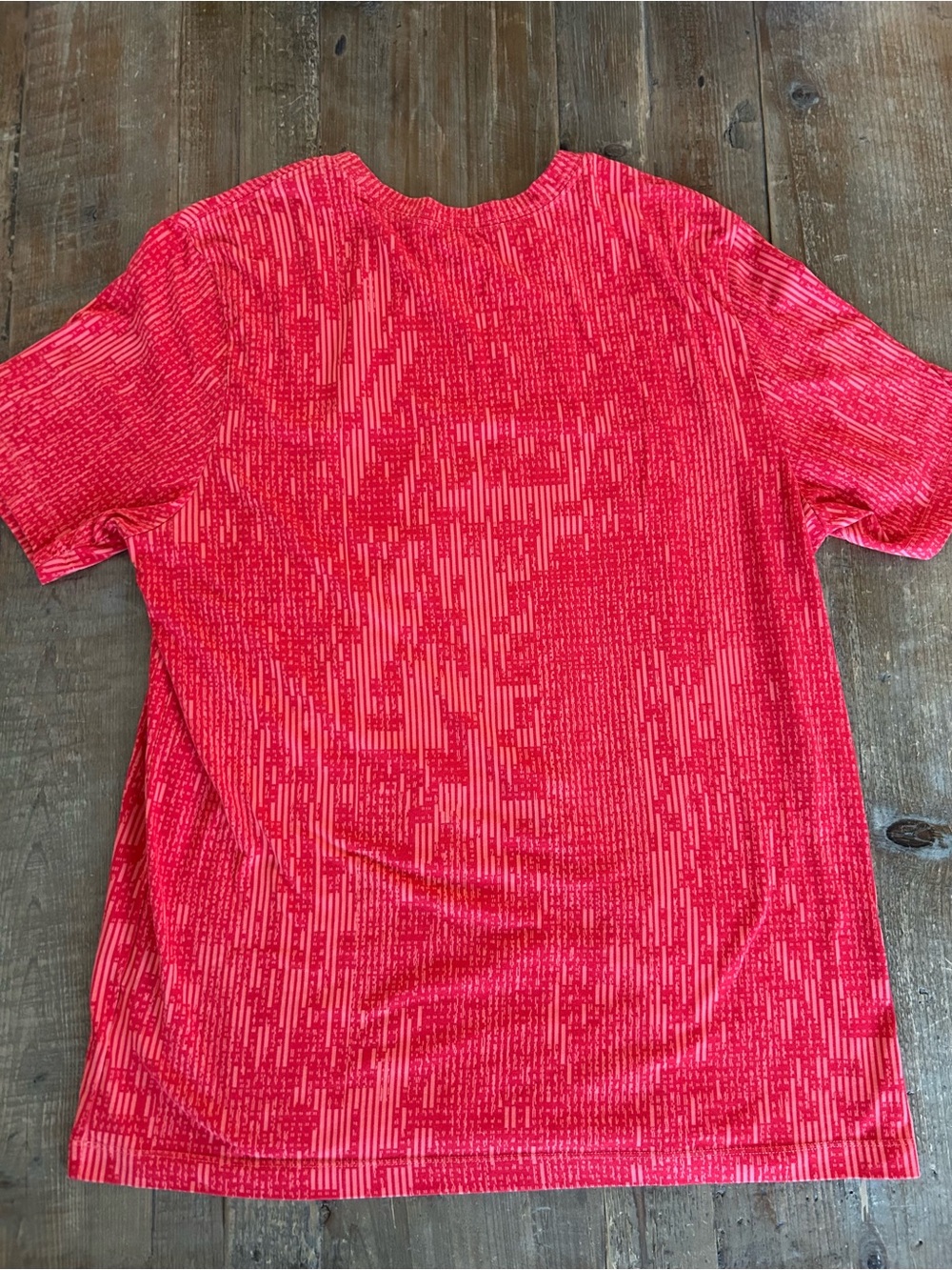 Nike‎ Dri-FIT Mens XL Red Short Sleeve Training Workout Performance Shirt - Picture 2 of 6